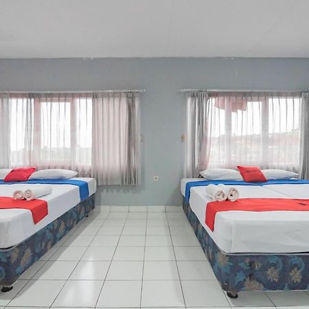Reddoorz At Jalan Raya Lembang Hotell Padasul Exteriör bild