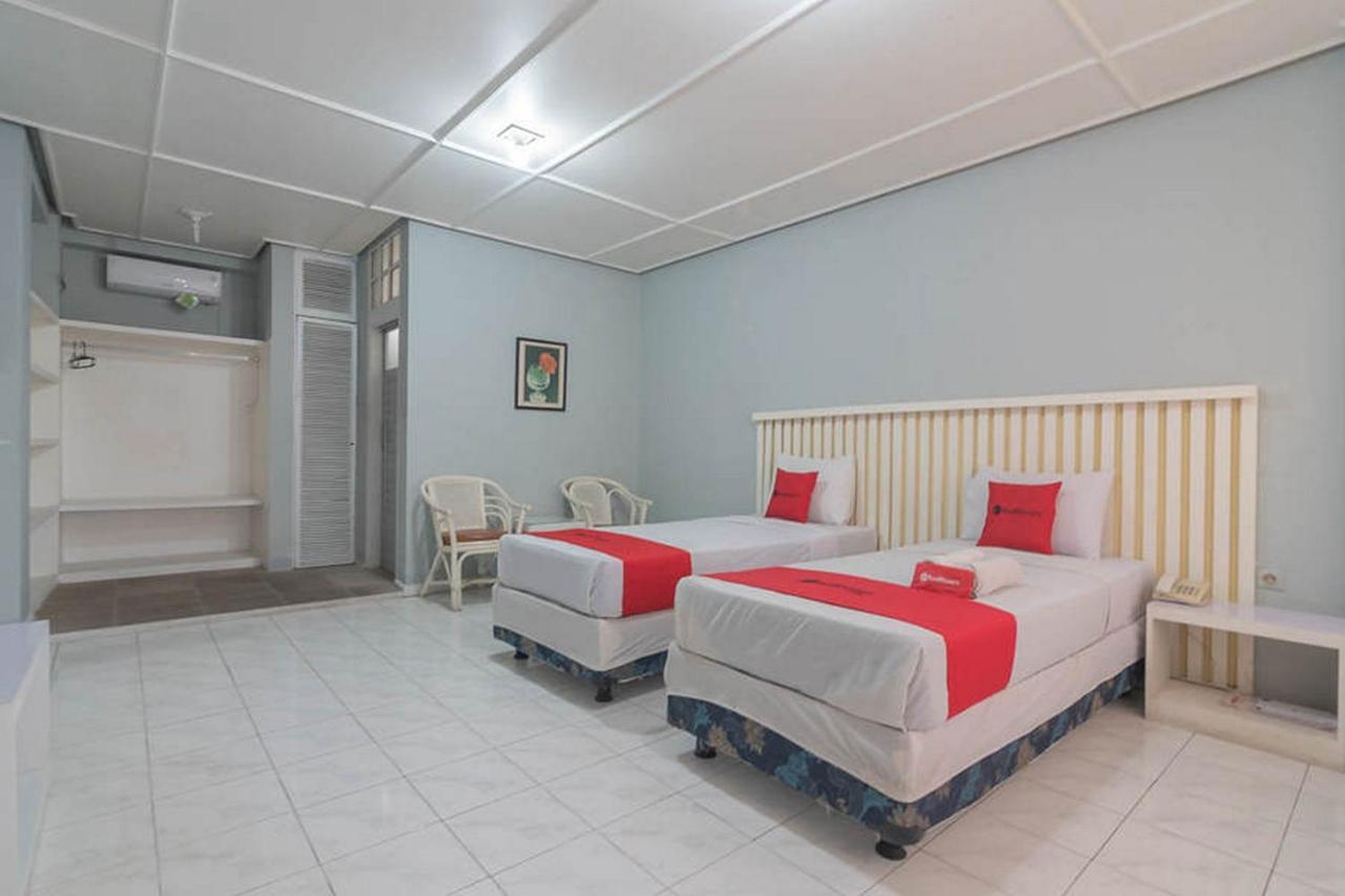 Reddoorz At Jalan Raya Lembang Hotell Padasul Exteriör bild